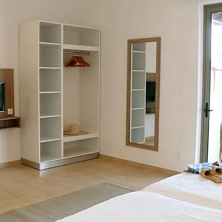 Hotel Apladas