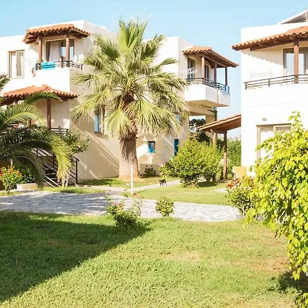 Apladas Hotel 3*